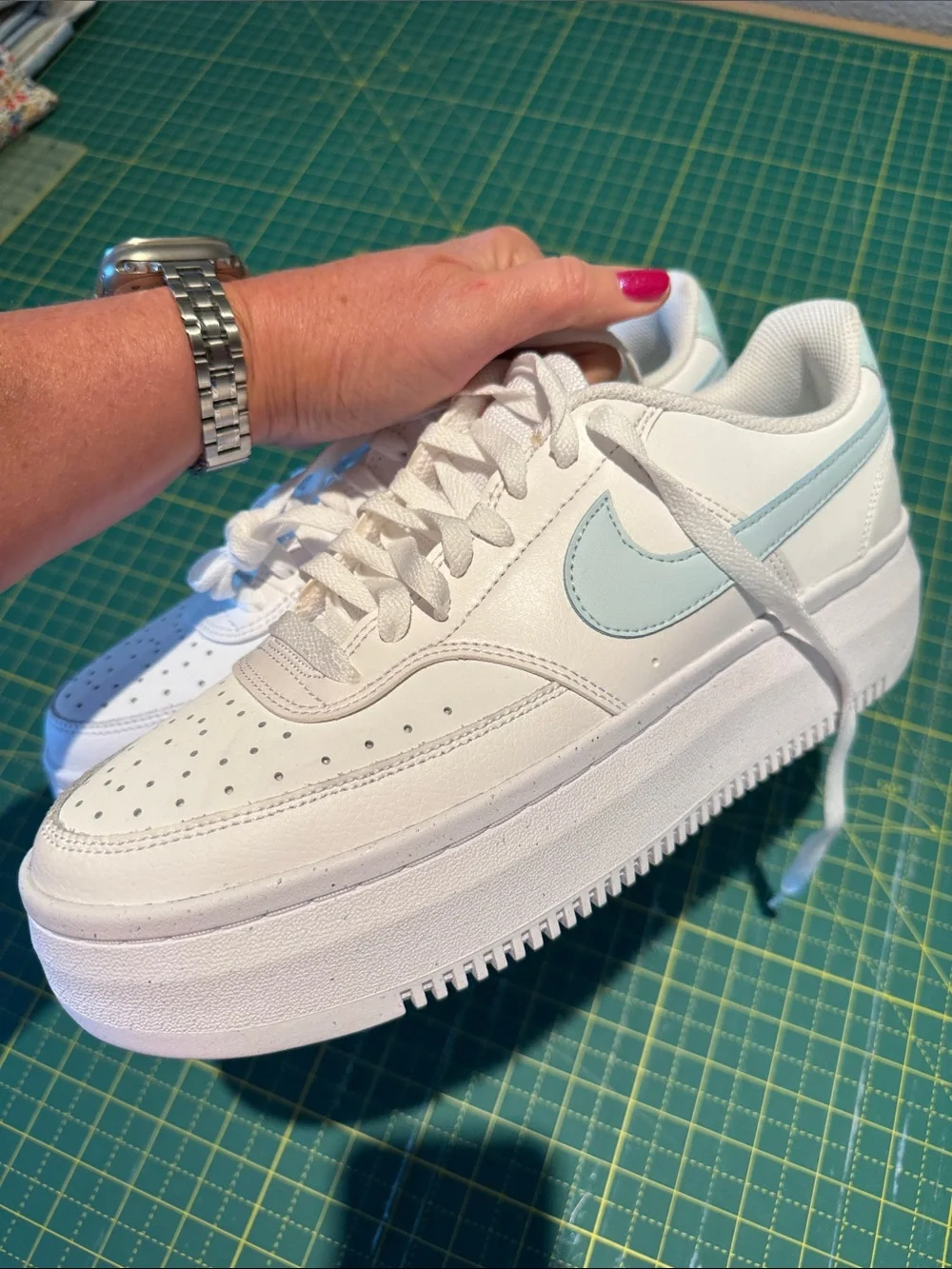 Nike White Low-Top Sneakers with Light Blue Swoosh. NEW - Picture 4 of 6